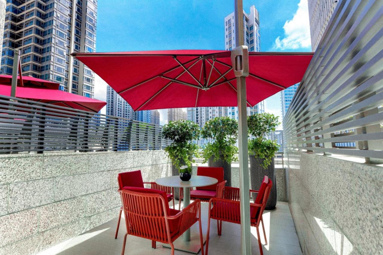 Harbour Plaza Metropolitan Shanghai Exterior photo